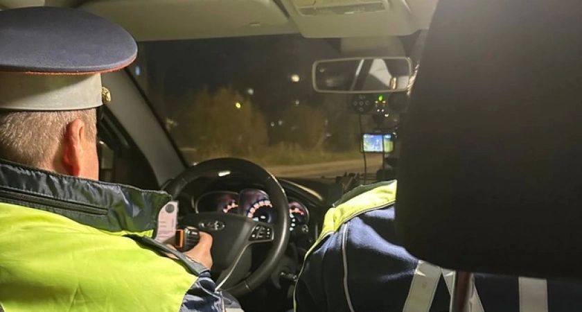 С 25 апреля выехавшим за город на авто будут аннулировать права: водителей ждет новый сюрприз С 25 апреля выехавшим за город на авто будут аннулировать права: водителей ждет новый сюрприз