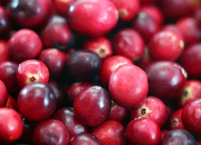 Почему клюква — суперягода для здоровья и красоты