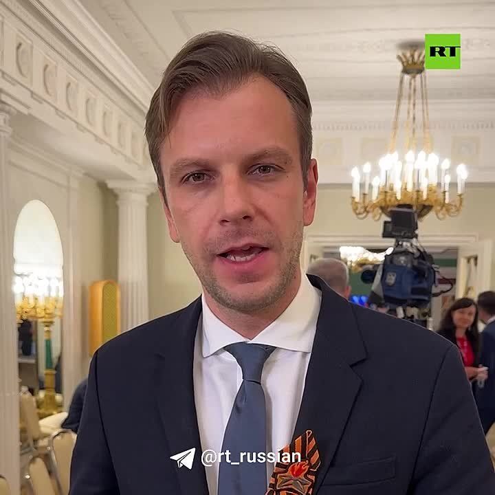  RT     :