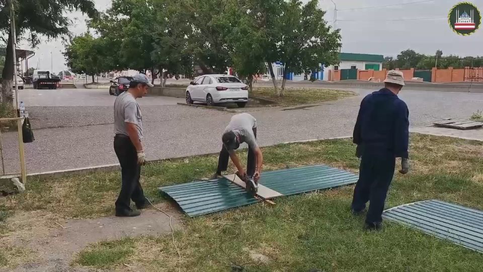         1200 