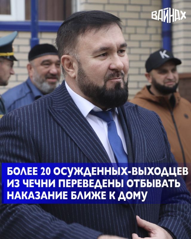           ,     22 -         