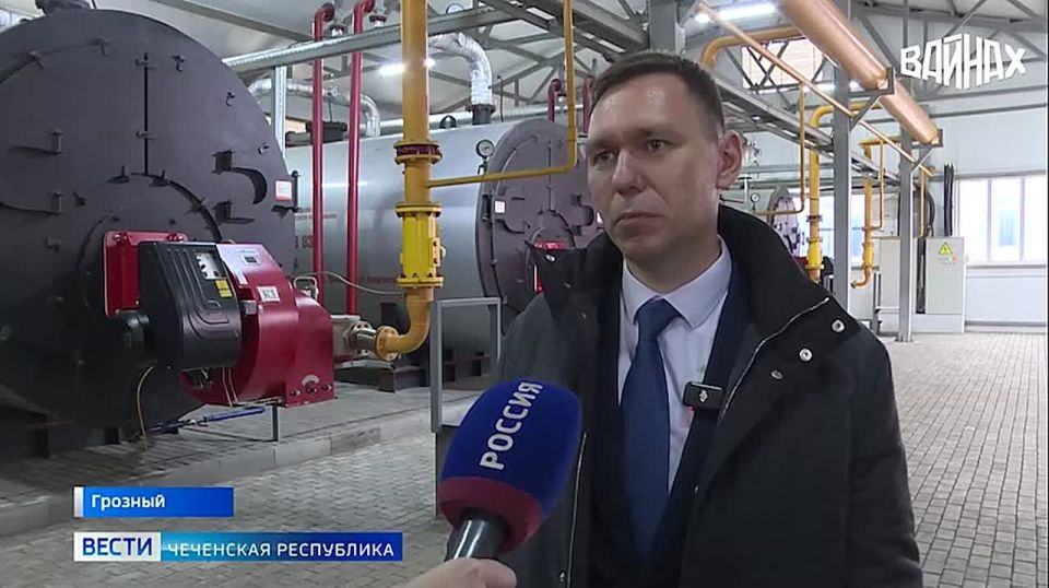 Второй день визита делегации из Чукотского автономного округа начался с подписания соглашения между Чеченским государственным педагогическим университетом и Чукоткой