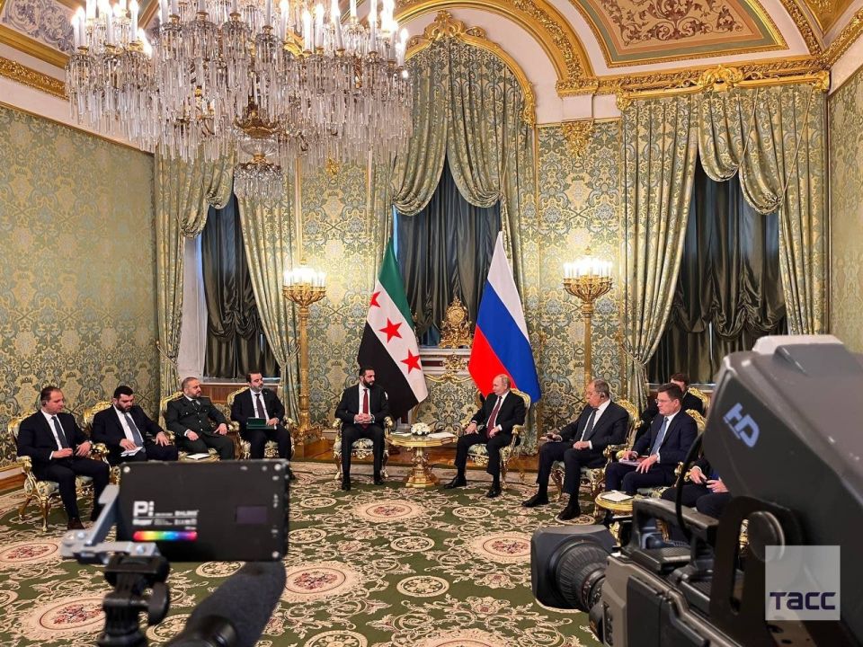 Главное из заявлений Путина на переговорах с временным президентом Сирии: