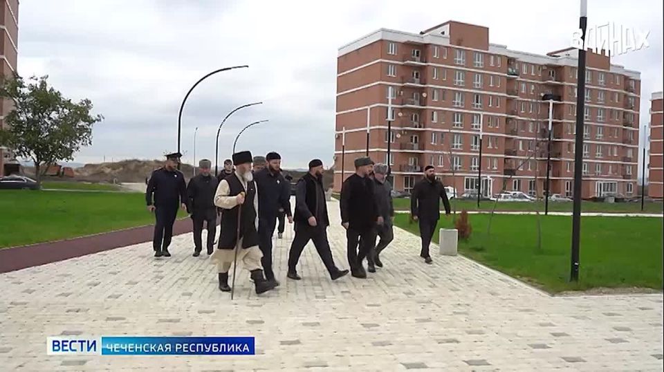 По улице Мажидова города Ачхой-Мартан состоялась торжественная церемония закладки первого камня в основание новой мечети