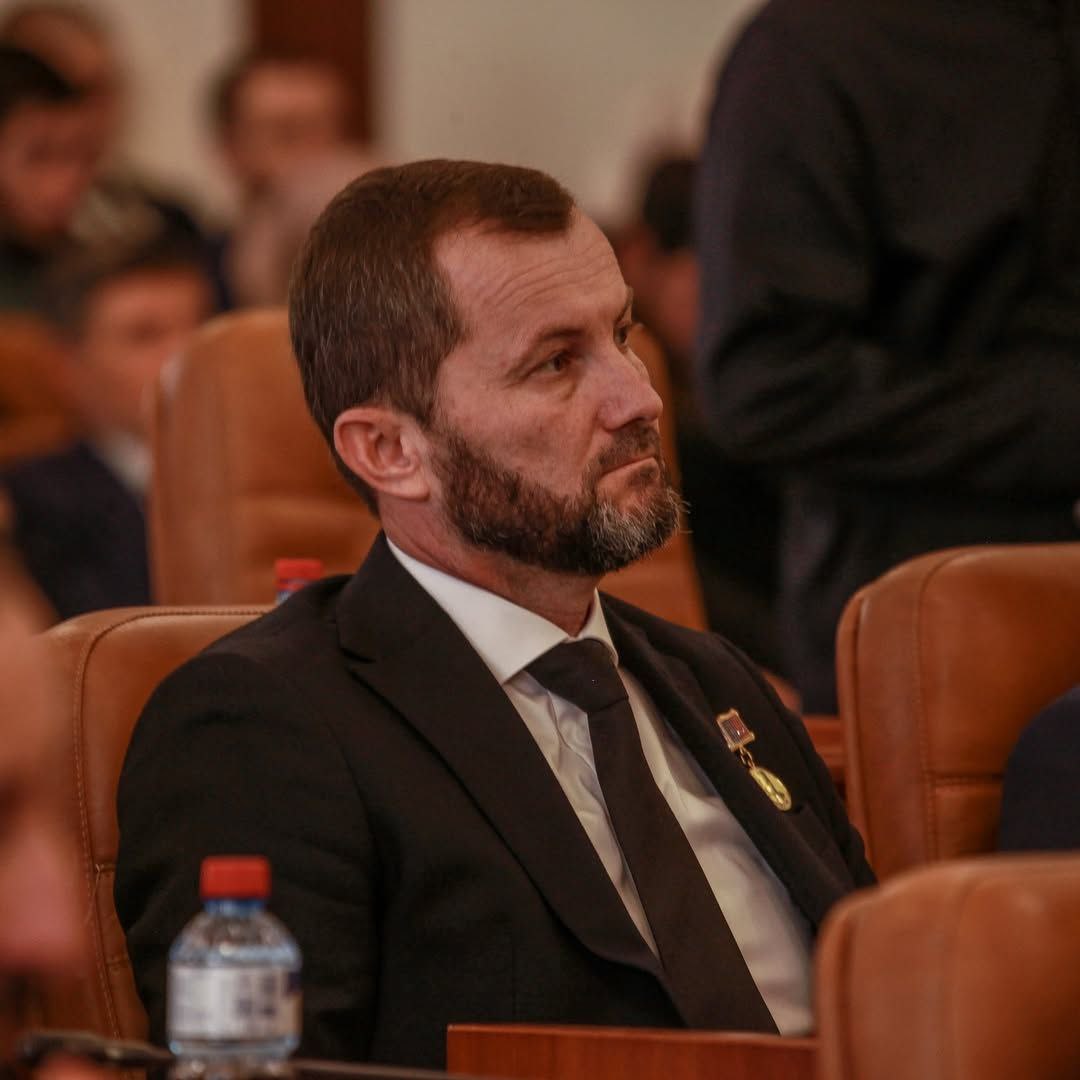 В Грозном прошло расширенное заседание Политического совета Чеченского регионального отделения партии «Единая Россия» с участием Главы Чеченской Республики Рамзана Кадырова В Грозном прошло расширенное заседание Политического совета Чеченского регионального отделения партии «Единая Россия» с участием Главы Чеченской Республики Рамзана Кадырова