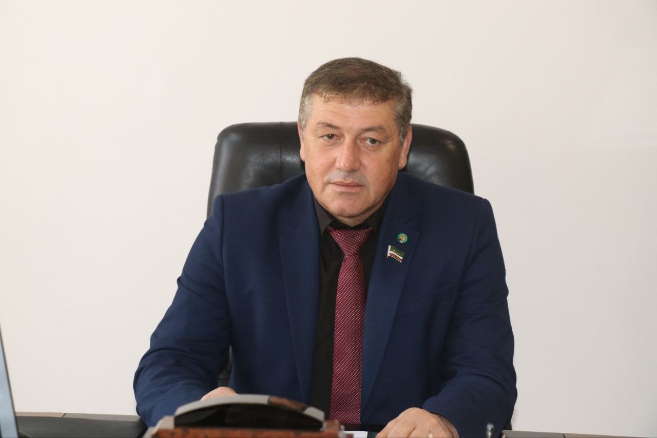 Халид Накаев провел заседание профильного комитета Халид Накаев провел заседание профильного комитета