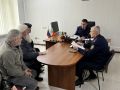 Исполняющий обязанности руководителя следственного управления СК России по Чеченской Республике полковник юстиции Алим Музафарович Бабаев провел личный прием граждан в Шейх-Мансуровском межрайонном следственном отделе по...