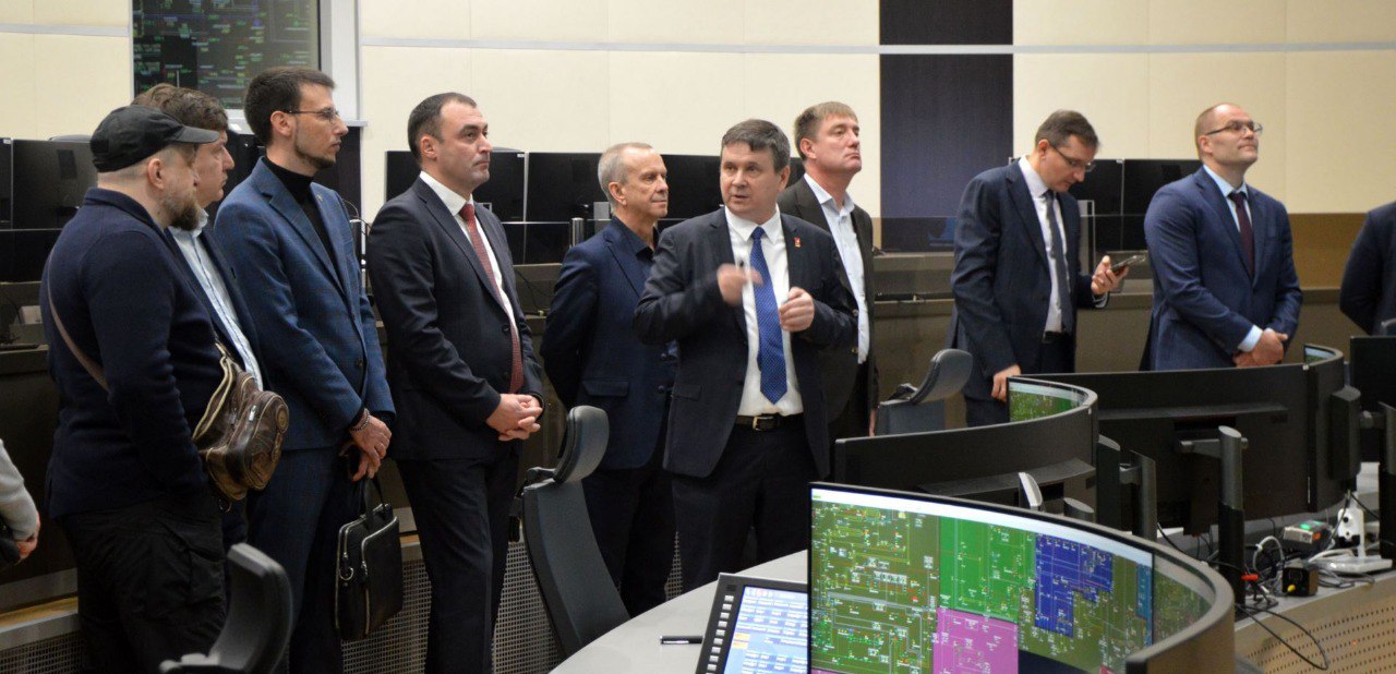 Руководители региональных органов исполнительной власти южных регионов России посетили Главный диспетчерский центр