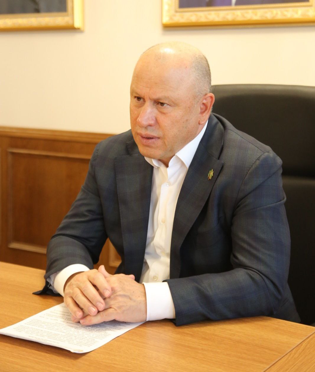 Дорогие друзья!. Сегодня Руководитель Администрации Главы и Правительства ЧР Галас Таймасханов провёл рабочую встречу с заместителем руководителя Федеральной налоговой службы Виталием Колесниковым и руководителем УФНС по... Дорогие друзья!. Сегодня Руководитель Администрации Главы и Правительства ЧР Галас Таймасханов провёл рабочую встречу с заместителем руководителя Федеральной налоговой службы Виталием Колесниковым и руководителем УФНС по...