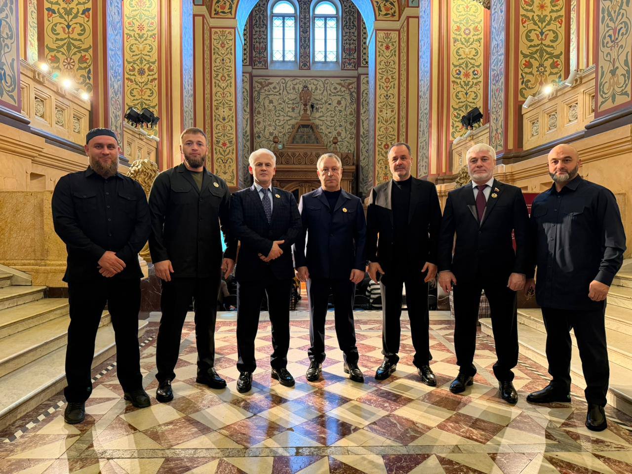 30 октября в 5 зале Исторического музея впервые был показан комплекс предметов, обнаруженных в ходе новых археологических исследований некрополя Алхан-Калинского городища 30 октября в 5 зале Исторического музея впервые был показан комплекс предметов, обнаруженных в ходе новых археологических исследований некрополя Алхан-Калинского городища