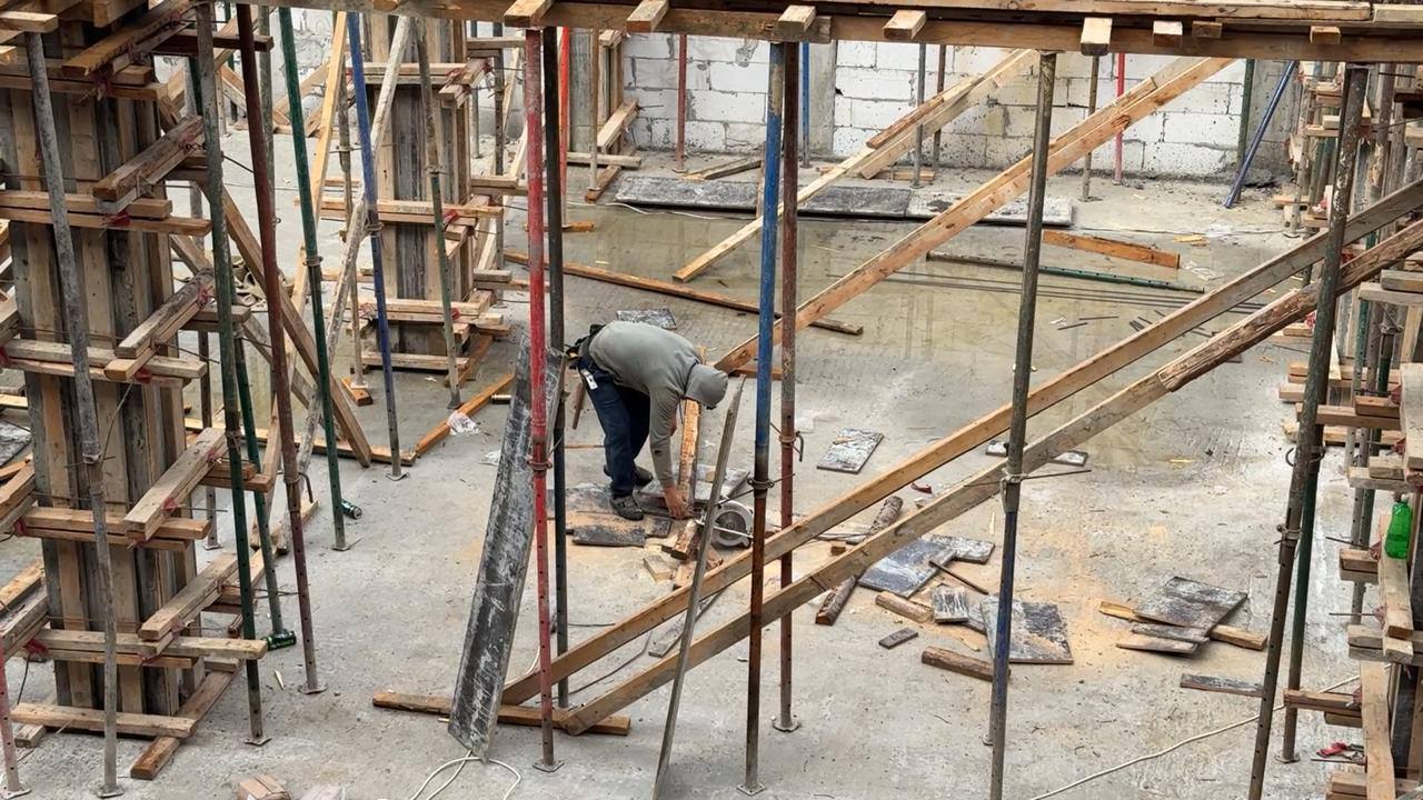 В столице Чеченской Республики полным ходом идёт строительство нового района имени В.В. Путина. Этот масштабный проект станет одним из символов обновлённого Грозного В столице Чеченской Республики полным ходом идёт строительство нового района имени В.В. Путина. Этот масштабный проект станет одним из символов обновлённого Грозного