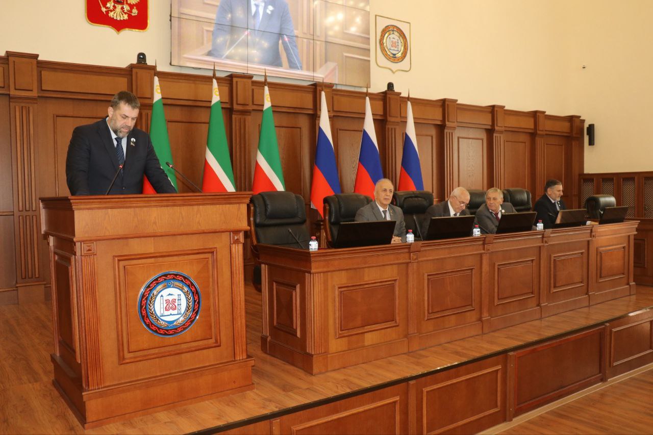 Шаид Жамалдаев провел очередное заседание Парламента ЧР Шаид Жамалдаев провел очередное заседание Парламента ЧР