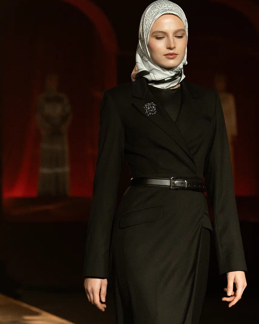 На прошлой неделе в Грозном прошёл показ новой коллекции Модного дома Firdaws На прошлой неделе в Грозном прошёл показ новой коллекции Модного дома Firdaws