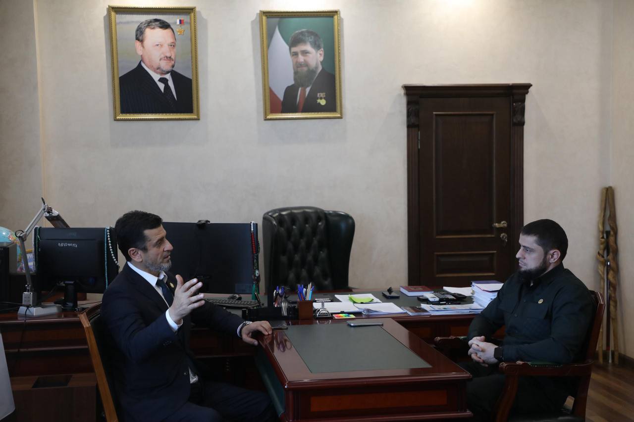 Ахмед Дудаев: Встретился с Представителем Главы Чеченской Республики в Ярославской области, дорогим БРАТОМ Адамом Айдаевым Ахмед Дудаев: Встретился с Представителем Главы Чеченской Республики в Ярославской области, дорогим БРАТОМ Адамом Айдаевым