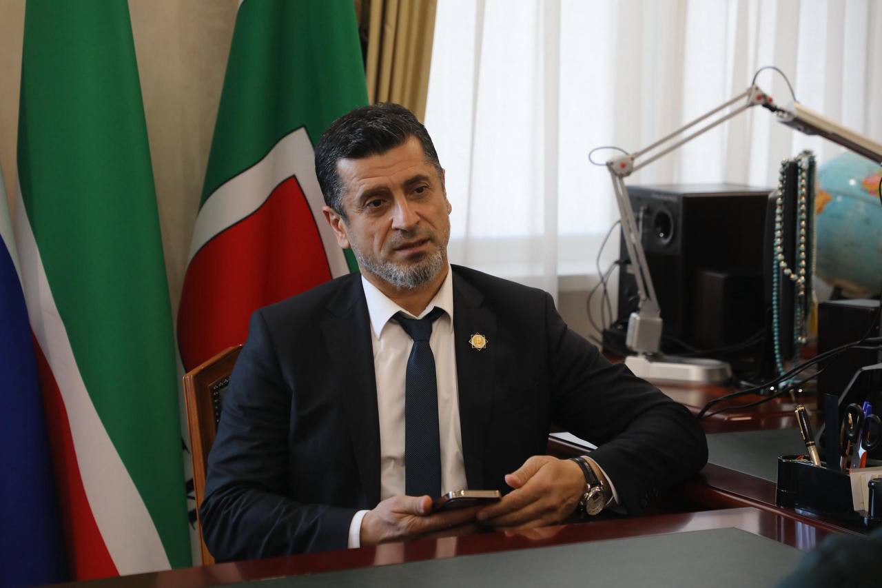 Ахмед Дудаев: Встретился с Представителем Главы Чеченской Республики в Ярославской области, дорогим БРАТОМ Адамом Айдаевым Ахмед Дудаев: Встретился с Представителем Главы Чеченской Республики в Ярославской области, дорогим БРАТОМ Адамом Айдаевым