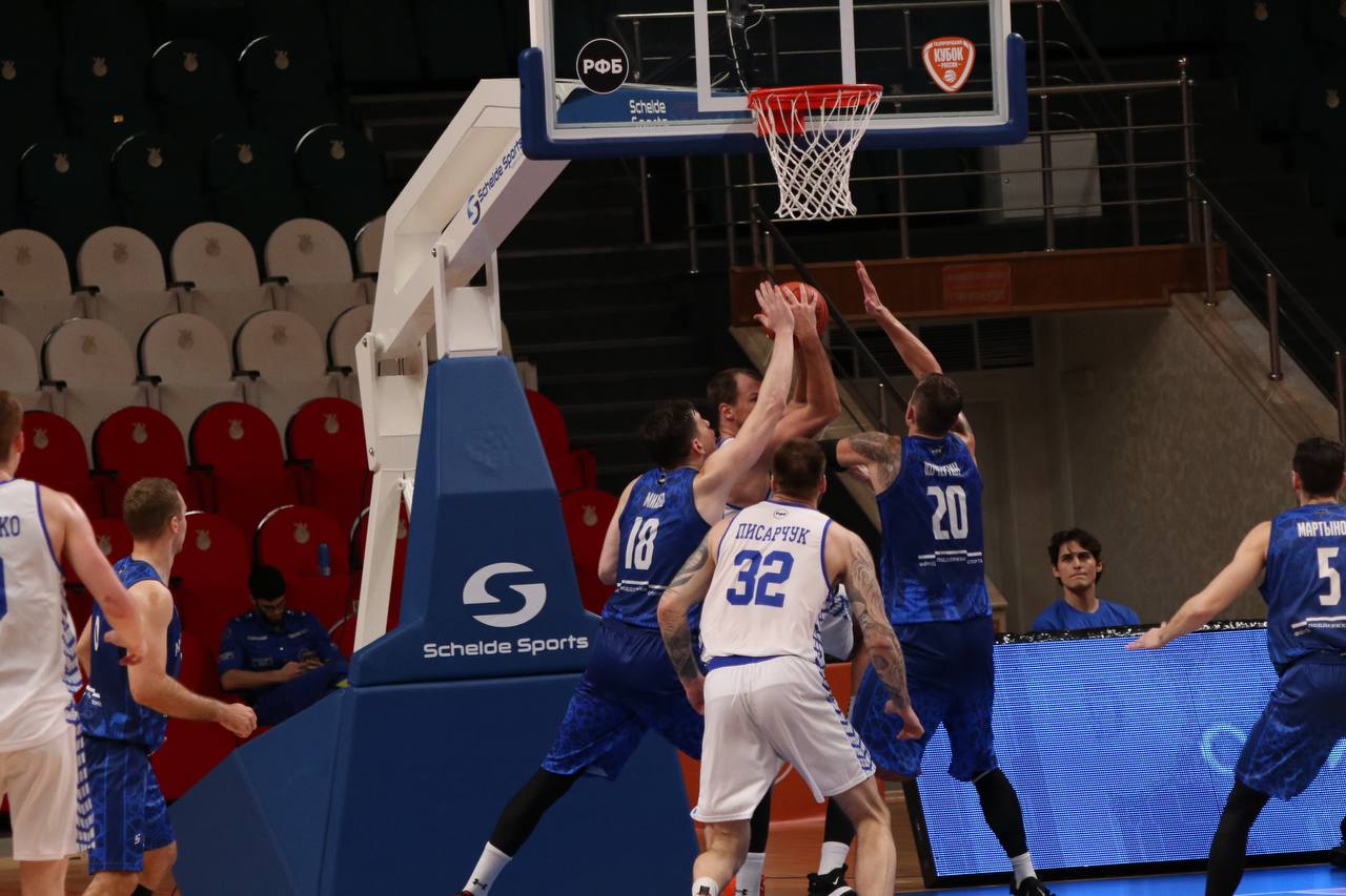 В Грозном, на домашней арене динамовцев – Дворце волейбола им. Увайса Ахтаева состоялся матч 1/16 Газпромбанк Кубка России по баскетболу среди мужских команд В Грозном, на домашней арене динамовцев – Дворце волейбола им. Увайса Ахтаева состоялся матч 1/16 Газпромбанк Кубка России по баскетболу среди мужских команд