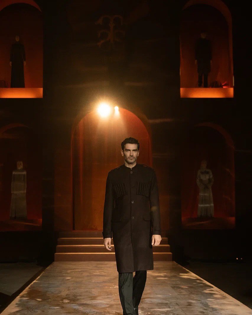 На прошлой неделе в Грозном прошёл показ новой коллекции Модного дома Firdaws На прошлой неделе в Грозном прошёл показ новой коллекции Модного дома Firdaws