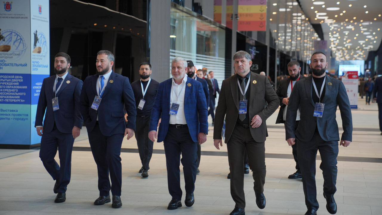 Чеченская делегация принимает участие в Международном муниципальном форуме БРИКС-2025 Чеченская делегация принимает участие в Международном муниципальном форуме БРИКС-2025