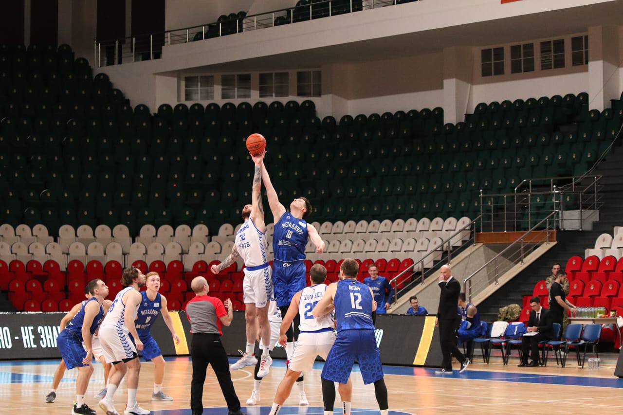 В Грозном, на домашней арене динамовцев – Дворце волейбола им. Увайса Ахтаева состоялся матч 1/16 Газпромбанк Кубка России по баскетболу среди мужских команд В Грозном, на домашней арене динамовцев – Дворце волейбола им. Увайса Ахтаева состоялся матч 1/16 Газпромбанк Кубка России по баскетболу среди мужских команд