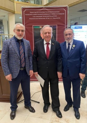 Депутаты посетили юбилейный вечер Мовлы Осмаева