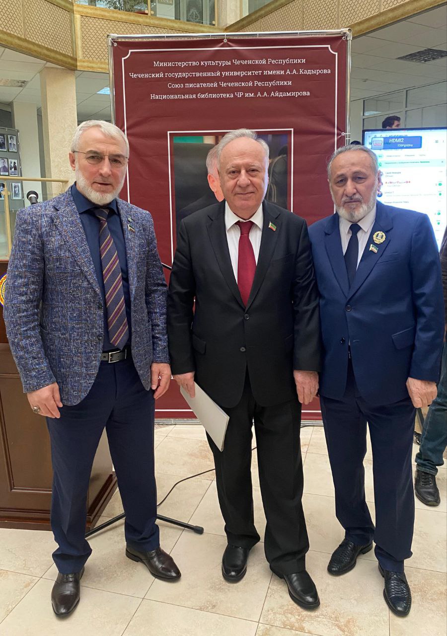 Депутаты посетили юбилейный вечер Мовлы Осмаева