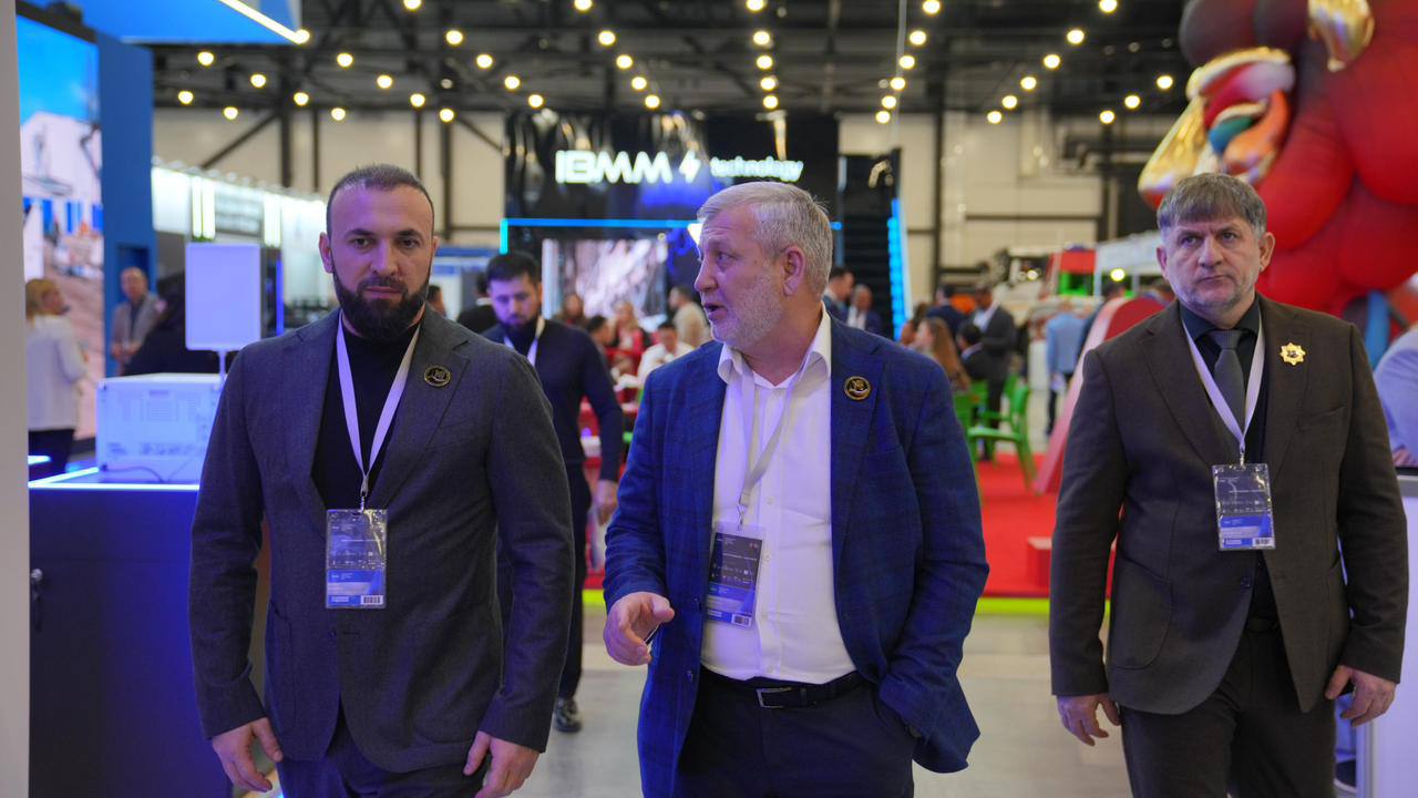 Чеченская делегация принимает участие в Международном муниципальном форуме БРИКС-2025 Чеченская делегация принимает участие в Международном муниципальном форуме БРИКС-2025