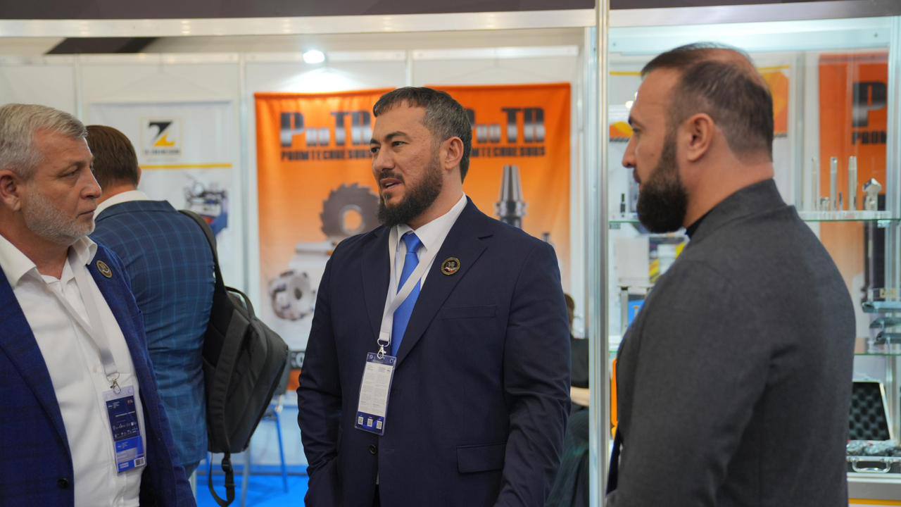 Чеченская делегация принимает участие в Международном муниципальном форуме БРИКС-2025 Чеченская делегация принимает участие в Международном муниципальном форуме БРИКС-2025