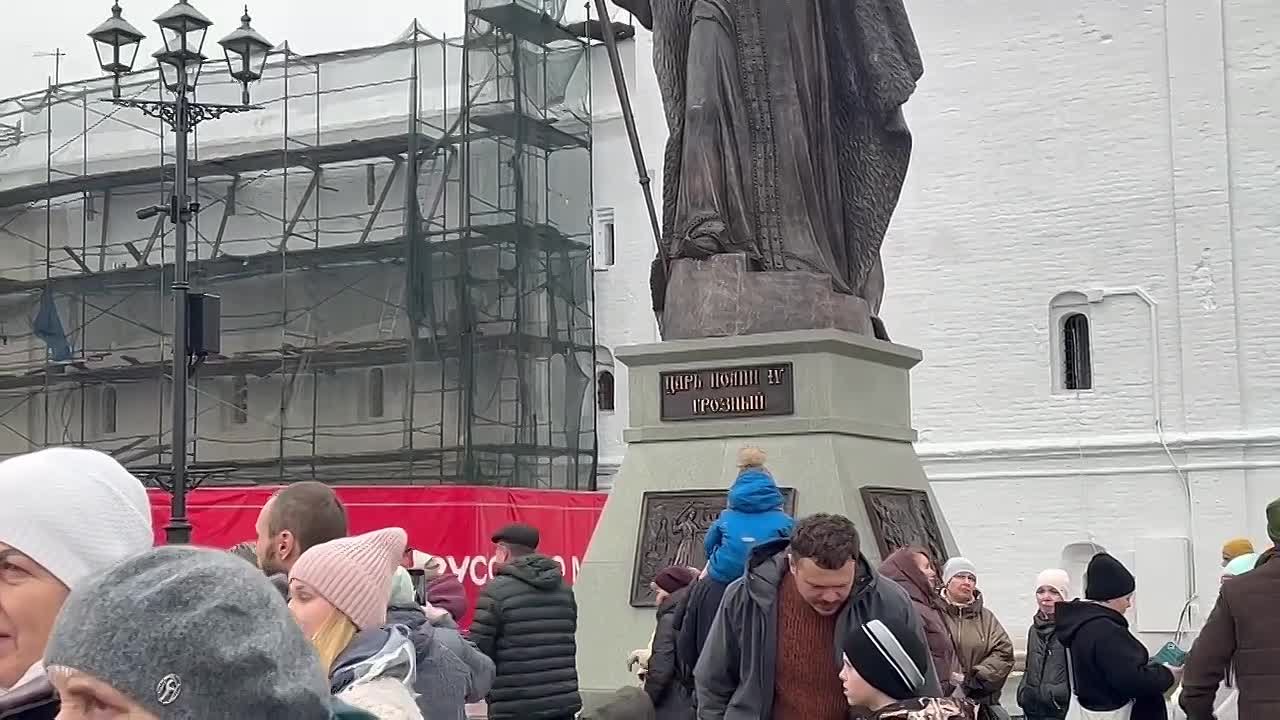 1 В Вологде открыли памятник Ивану Грозному