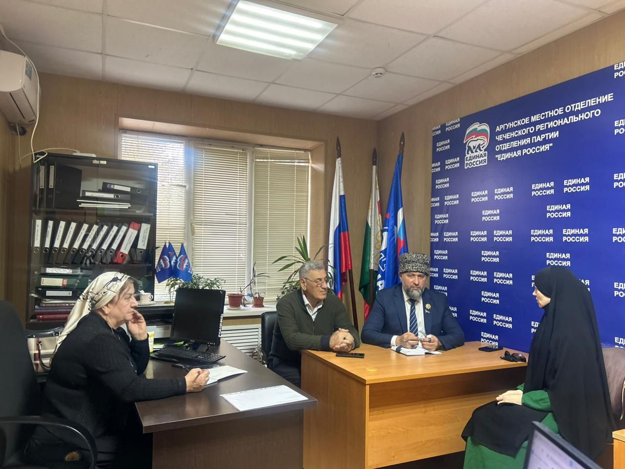 Алихан Элембаев провел тематический прием граждан