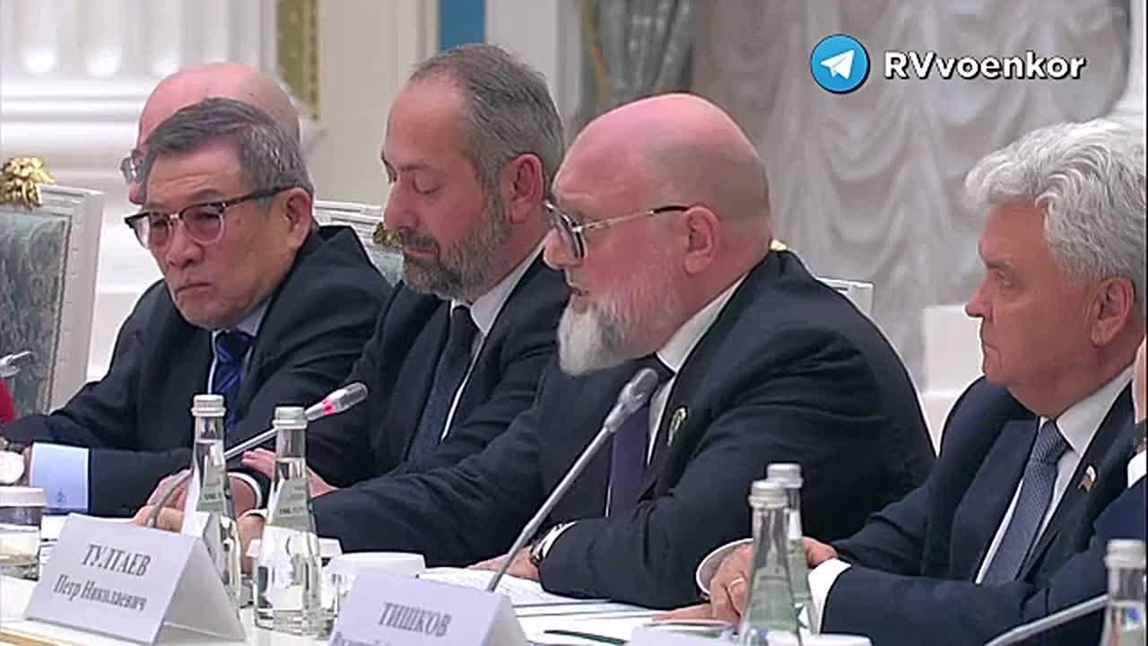 В Чечне призвали консолидироваться вокруг президента и русского народа все остальные 200 народов России