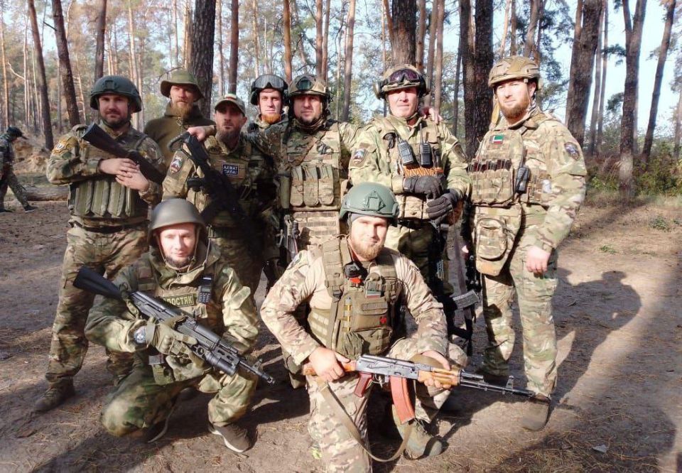 «МЫ В ОКОПАХ СТОИМ ПЛЕЧОМ К ПЛЕЧУ»