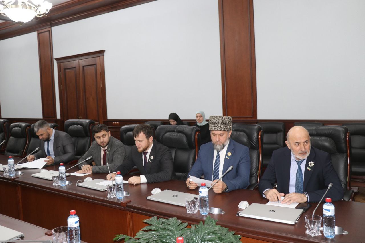 Заседание Комитета по строительству и ЖКХ Заседание Комитета по строительству и ЖКХ