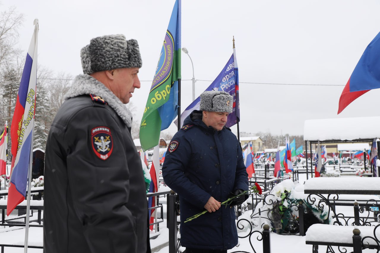 8 ноября — День памяти сотрудников органов внутренних дел, погибших при выполнении служебных обязанностей 8 ноября — День памяти сотрудников органов внутренних дел, погибших при выполнении служебных обязанностей