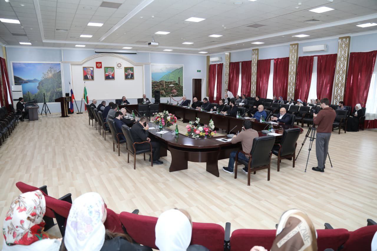 Иса Бисаев принял участие в заседании Совета по развитию системы государственных финансов по СКФО Иса Бисаев принял участие в заседании Совета по развитию системы государственных финансов по СКФО