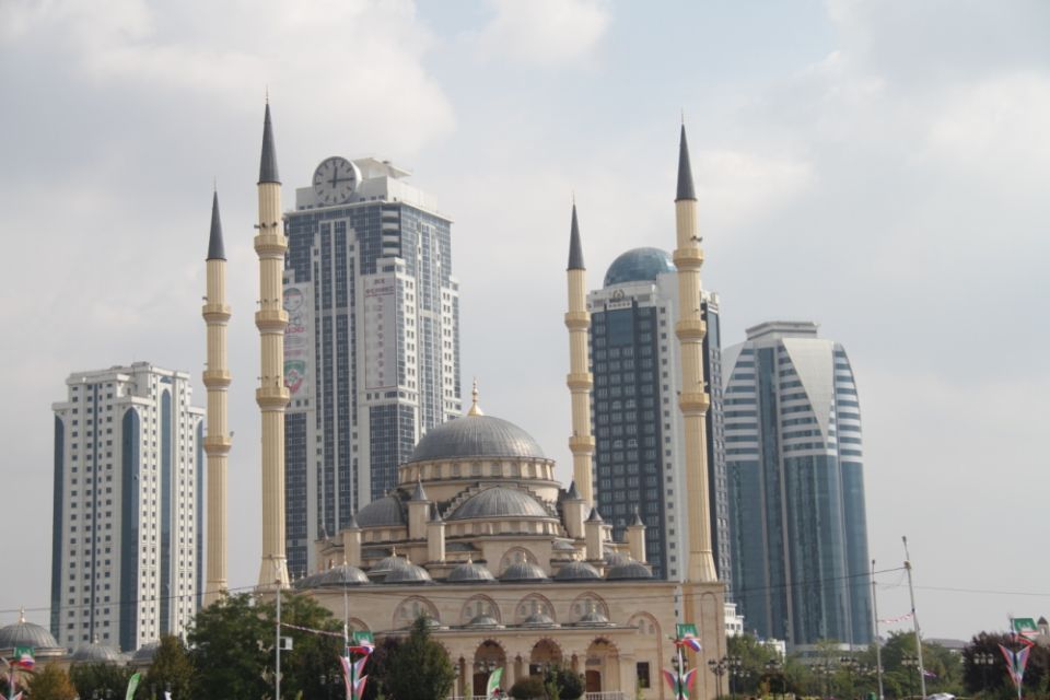 В ГГНТУ им. академика М.Д. Миллионщикова прошла встреча с советником Муфтия ЧР по исламским финансам и праву Алхазуром Тазбаевым