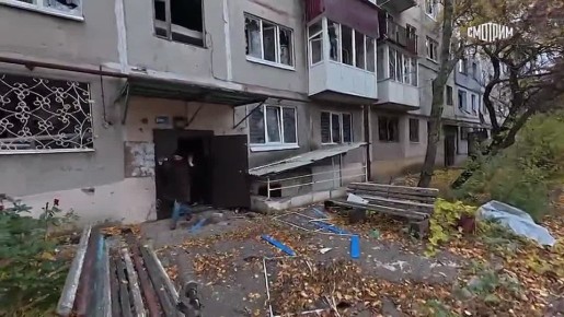 Российские бойцы в Красноармейске взяли в плен двух украинских солдат, переодевшихся в гражданскую одежду