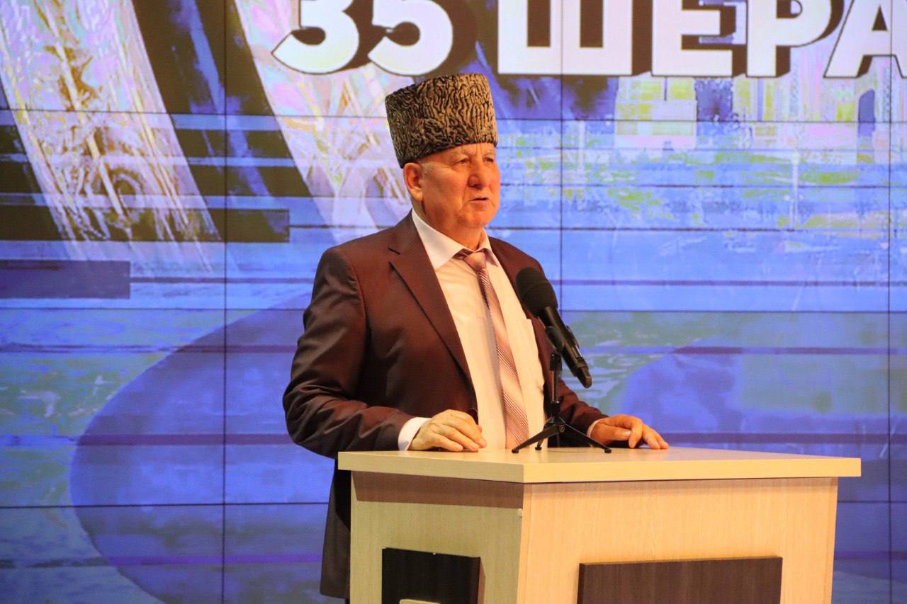 В Грозном состоялось торжественное мероприятие, посвящённое 35-летию со дня издания ГАУ «Республиканская религиозно-просветительская газета «Исламан з1аьнарш» (Зори Ислама)» В Грозном состоялось торжественное мероприятие, посвящённое 35-летию со дня издания ГАУ «Республиканская религиозно-просветительская газета «Исламан з1аьнарш» (Зори Ислама)»