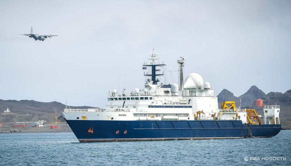 Королевский флот поднят по тревоге