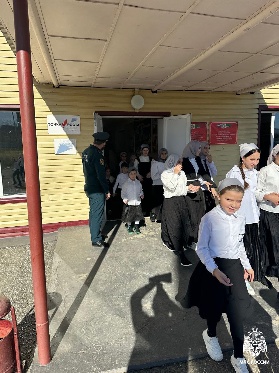 В селе Сельментаузен прошли тренировки по действиям при пожаре В селе Сельментаузен прошли тренировки по действиям при пожаре