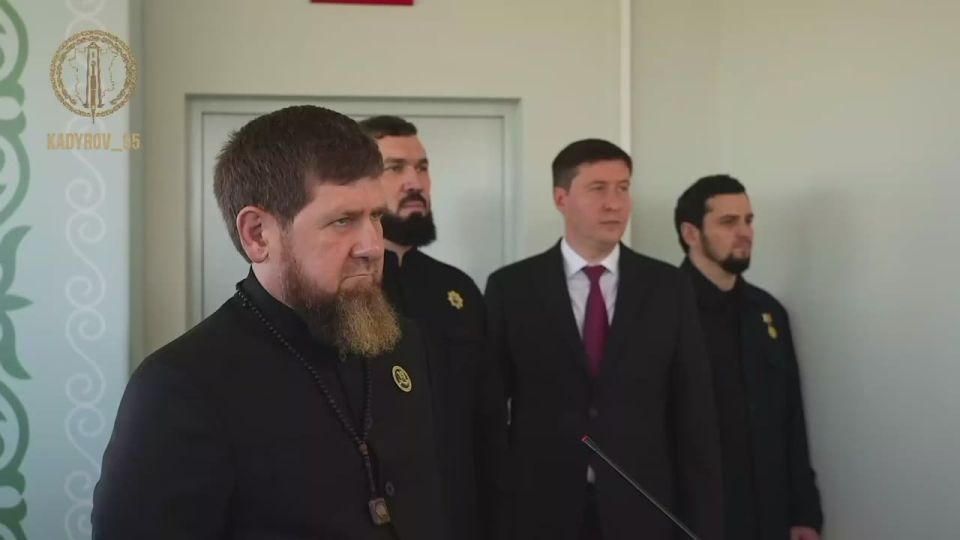 Магомед Даудов: Друзья! Сегодня вместе с моим ДОРОГИМ БРАТОМ, Главой Чеченской Республики, Героем России РАМЗАНОМ АХМАТОВИЧЕМ КАДЫРОВЫМ принял участие в прямом включении с Председателем Правительства РФ МИХАИЛОМ МИШУСТИНЫМ...