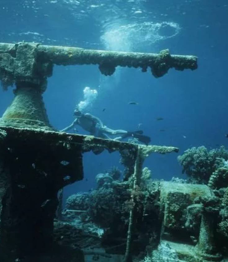 Кладбище космических кораблей расположено в южной части Тихого океана, в районе, известном как точка Немо — океанский полюс недоступности и самая удалённая от суши точка планеты Кладбище космических кораблей расположено в южной части Тихого океана, в районе, известном как точка Немо — океанский полюс недоступности и самая удалённая от суши точка планеты