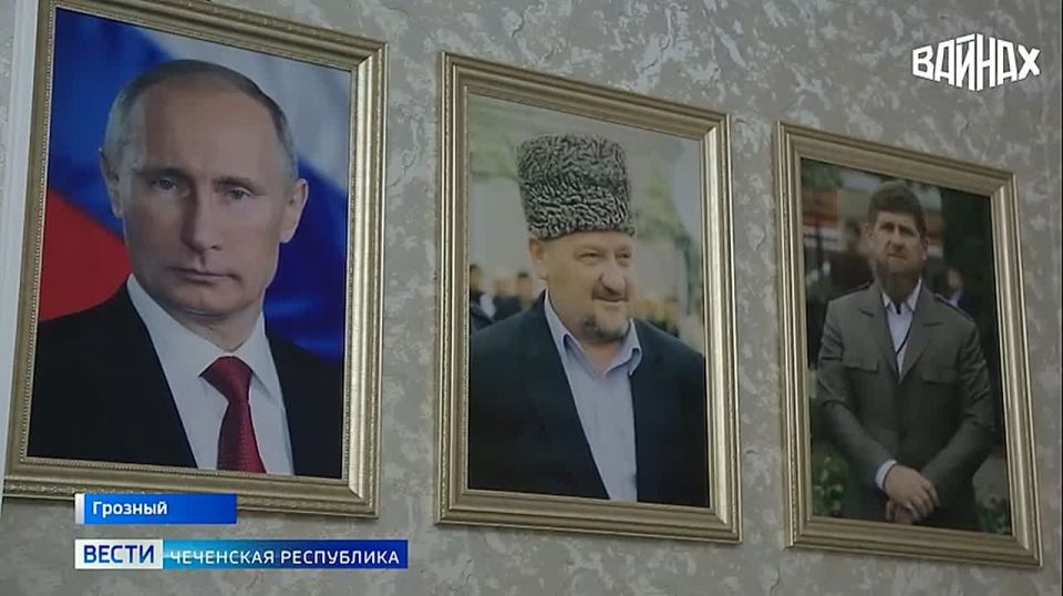 Этот взгляд в эпицентре каждого события