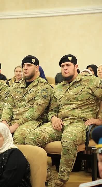 В преддверии третьей годовщины Комитета воинов Отечества в Грозном состоялась торжественная встреча «От сердца к сердцу»