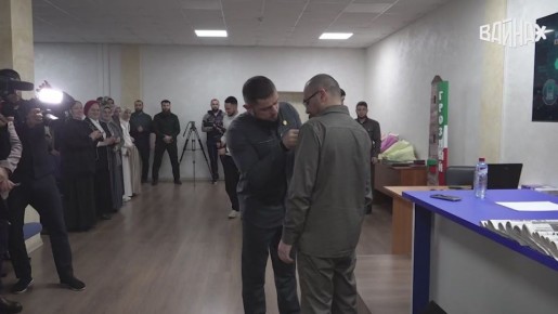 Помощник Главы Чеченской Республики, министр ЧР по национальной политике, внешним связям, печати и информации Ахмед Дудаев поздравил журналистов и сотрудников республиканских СМИ со Всемирным днем телевидения