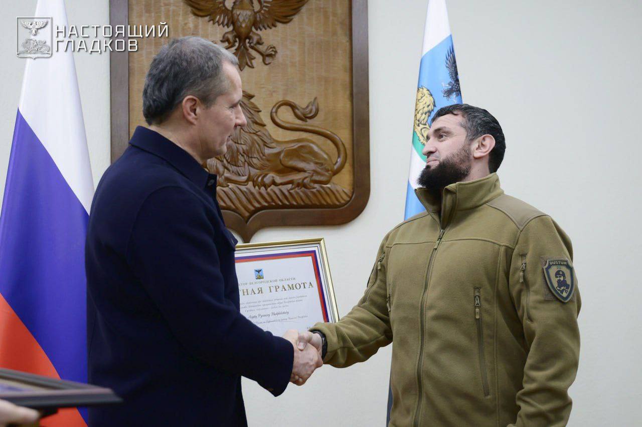 Губернатор Белгородской области наградил бойцов подразделения «АХМАТ-Запад» МО РФ и Курчалоевского ОМВД за мужество и героизм Губернатор Белгородской области наградил бойцов подразделения «АХМАТ-Запад» МО РФ и Курчалоевского ОМВД за мужество и героизм