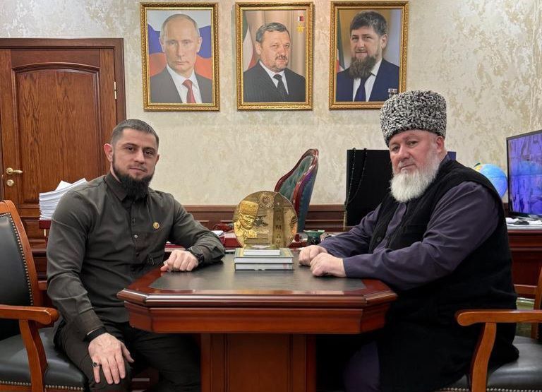 Рызван Дадаев провел встречу с Ахмедом Дудаевым