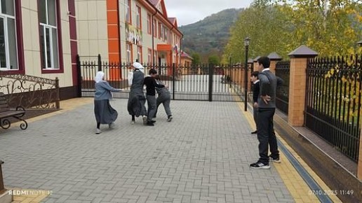 В рамках национального проекта «Семья», направленного на укрепление института семьи и продвижение ценностей чтения, 26 ноября в филиале № 29 Турты — Хуторский сельский Дом культуры провел игровую программу для детей на тему:...