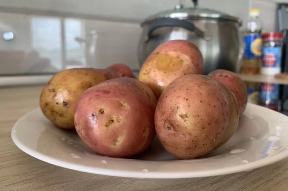 Смолянин подал жалобу на магазин за ограничения при продаже картошки