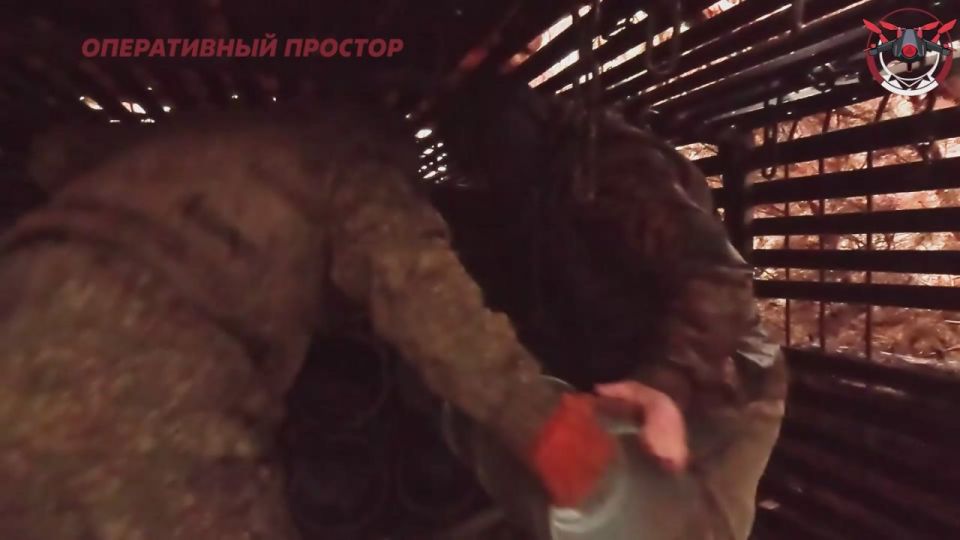 «После нас – никого!». Огнемётчики #20_армии ГВ «Запад» уничтожают опорный пункт на Рубцовском направлении Тяжелые огнеметные системы – невероятно грозная мощь, которая испепеляет даже самые укрепленные позиции, поддерживая...