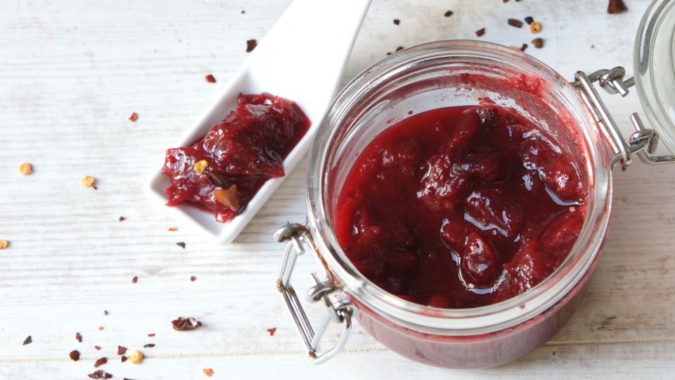 Испорченное варенье везите прямиком на дачу: пригодится в самый нужный момент